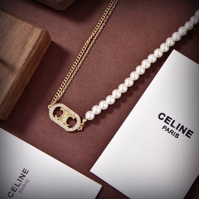 Celine珍珠项链preclous新品 简单时尚专柜一致 火爆款出货 设计独特 前卫 美女必备款